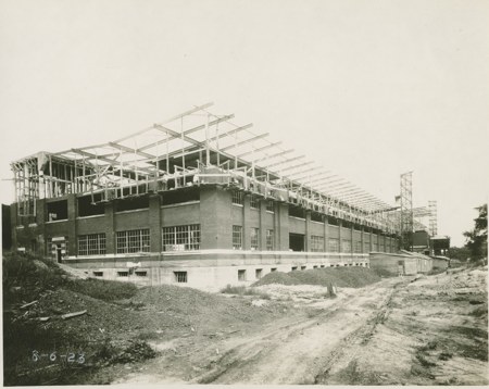 Завод DeVilbiss в Толедо, штат Огайо — строительство, 1923 год