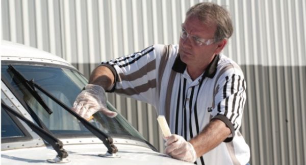 PPG представляет новый состав гидрофобного покрытия PPG SURFACE SEAL для аэрокосмических прозрачных пленок