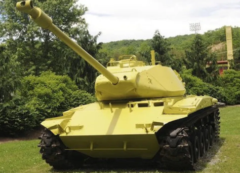 Неправильно окрашенный танк эпохи Второй мировой