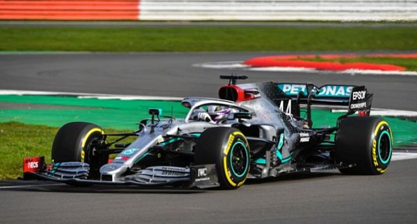 Axalta повторно подписывает контракт с командой Mercedes-AMG Petronas Formula One Axalta повторно подписывает контракт с командой Mercedes-AMG Petronas Formula One